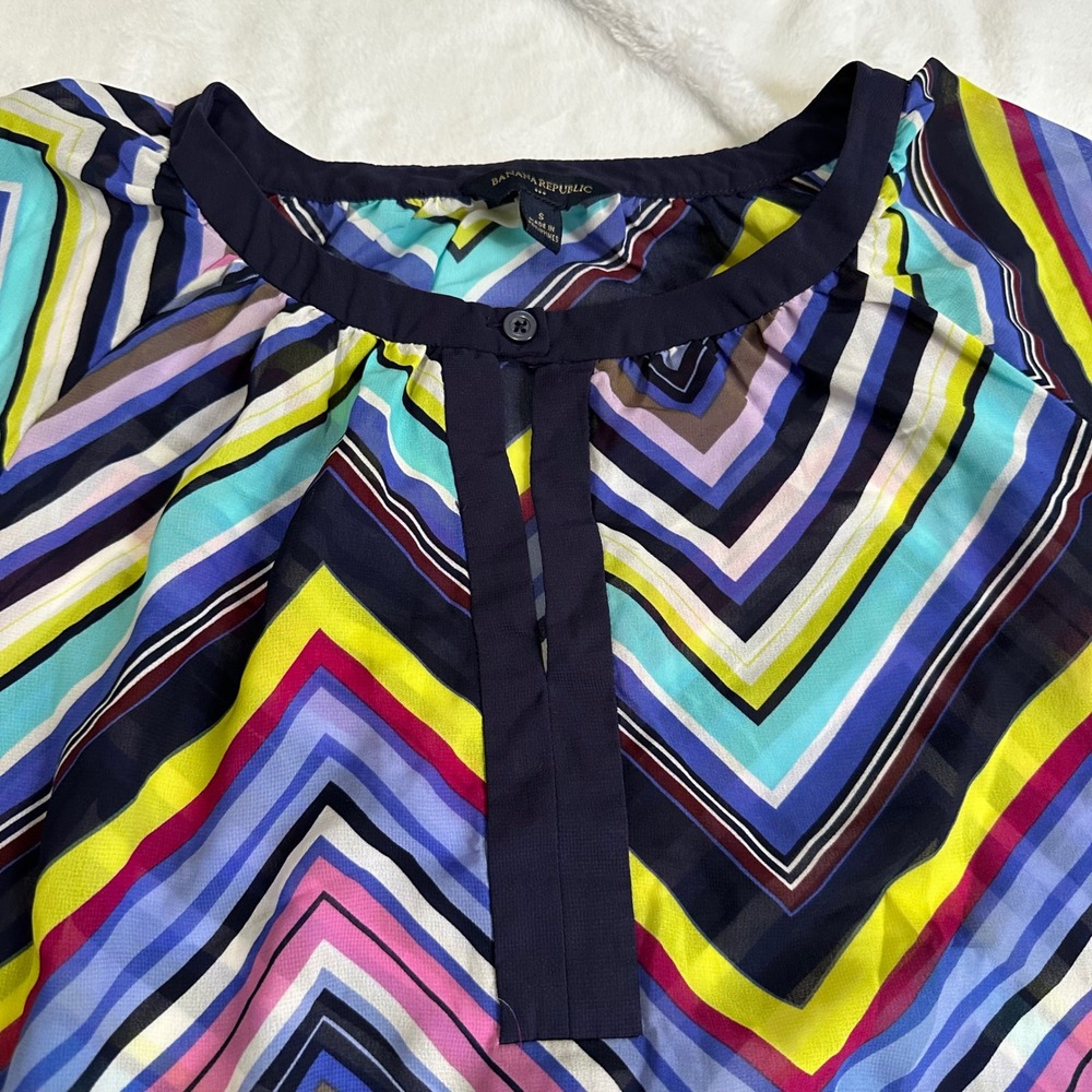 Women's‎ colorful Banana Republic sheer Blouse Size S - Picture 8 of 11